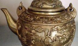 黄铜茶壶